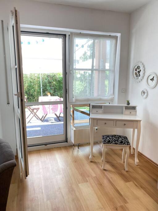 Taufrische Ferienwohnung Wuerzburg Zell am Main ภายนอก รูปภาพ